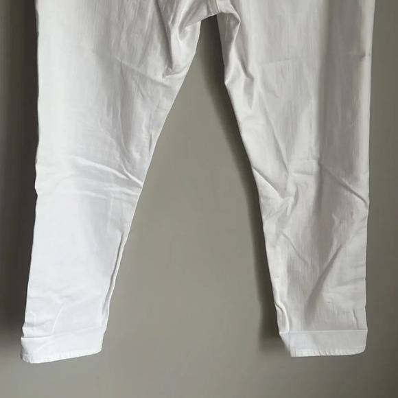 AG The Ex-Boyfriend Slim slouchy Jeans - Picture 8 of 13